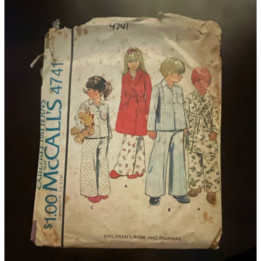 McCall's 4741 Vintage 1975 Unisex Kids Robe Pajamas Sewing Pattern Size 2